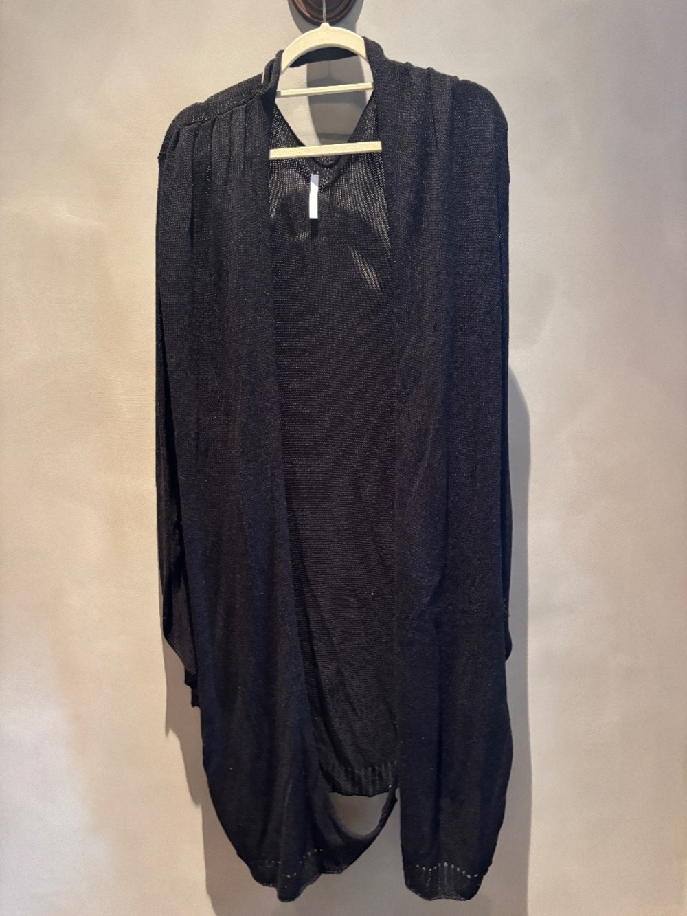SOUEHI Black Opened Knit Cardigan